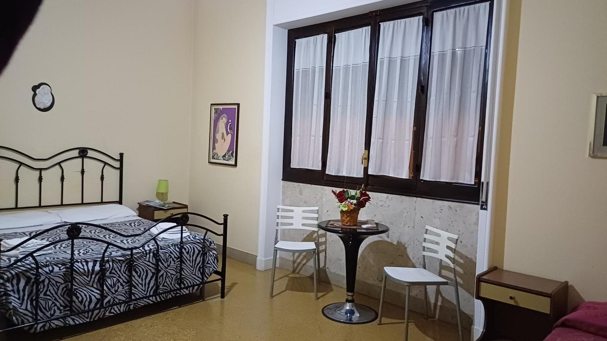 Da Mary Guest House Палермо Экстерьер фото
